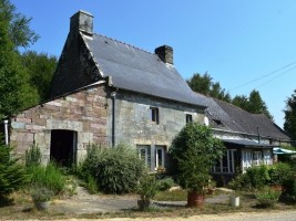 Maison 6 Pièces + Dépendances 56480 Cléguérec